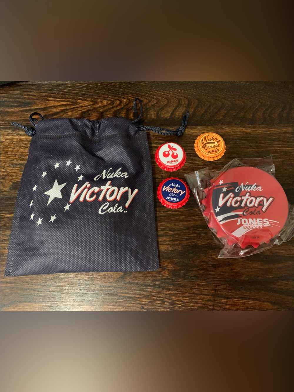 Fallout Nuka Cola Victory Jones Soda Red Bottle Opener Bag & Bottle Cap